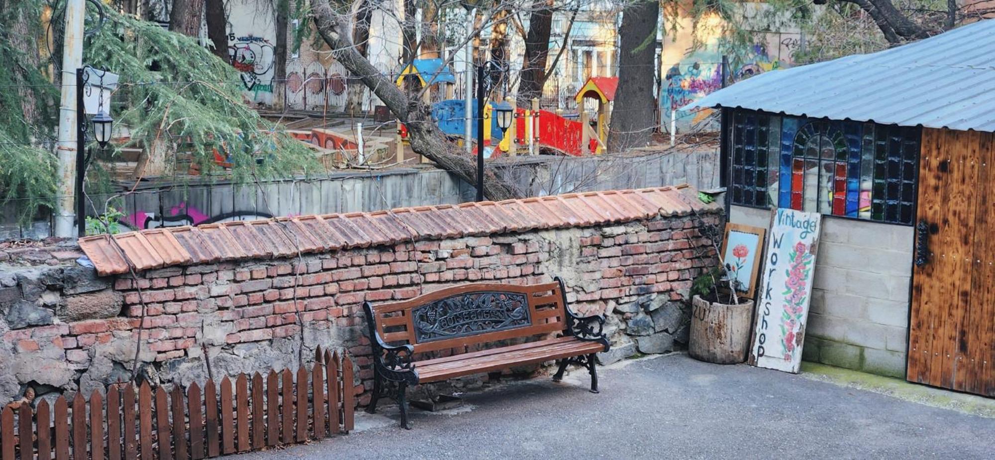 Friends - Your Cosy Apartment In The Center Tbilisi ภายนอก รูปภาพ
